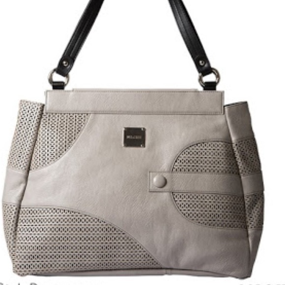 Devanee Shell - Picture 1 of 2